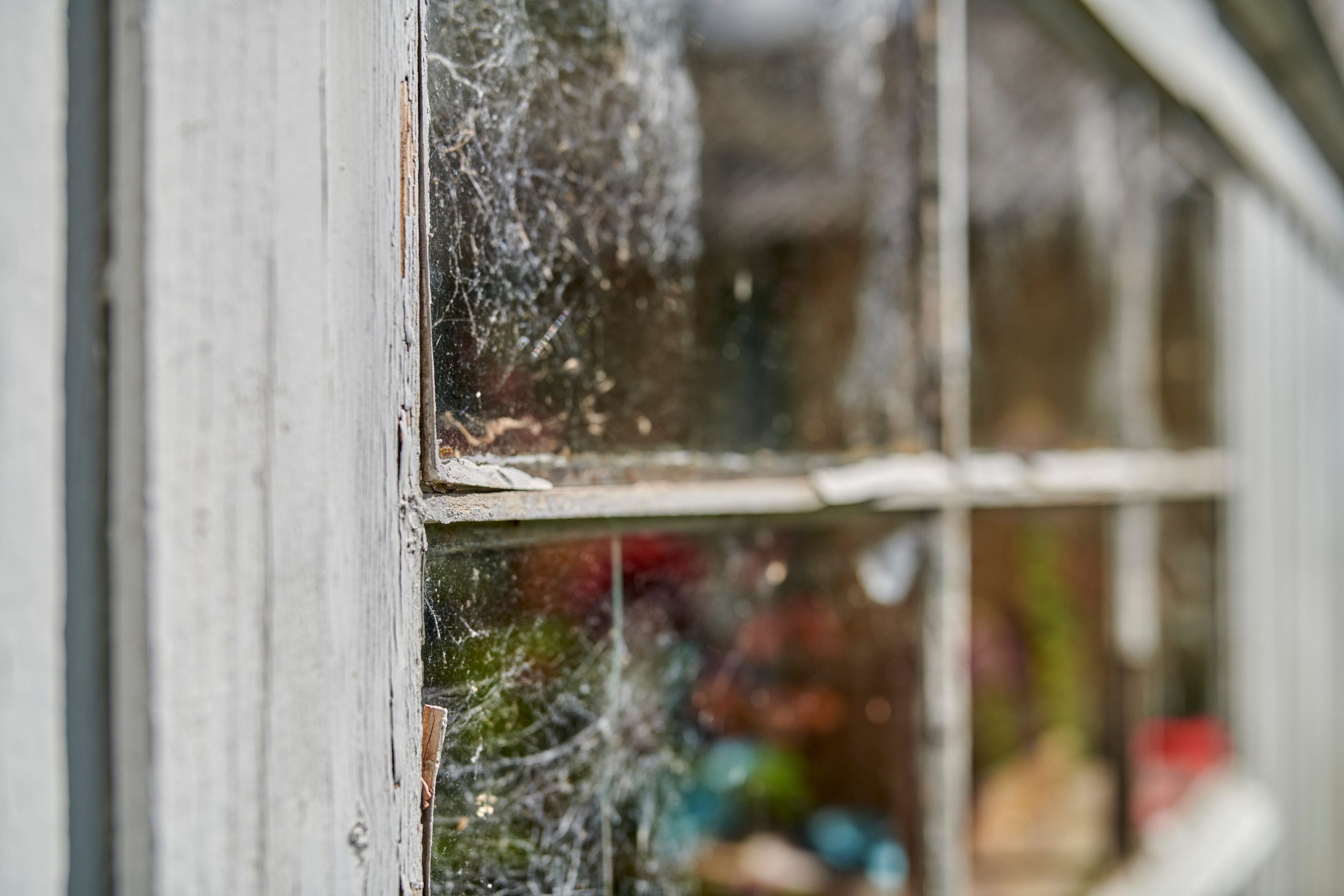 Recycling alter Fenster Kunststoff Glas Metall